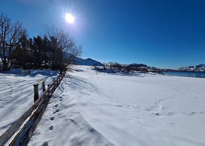 Peaceful With Spectacular Sea View Feriehus Leknes