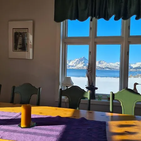 Peaceful With Spectacular Sea View Nyaraló Leknes