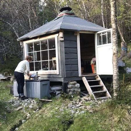 Peaceful With Spectacular Sea View Leknes